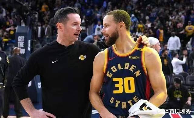 湖人球员参加慈善活动,为当地儿童送去爱心和礼物 湖人球员参加慈善活动,为当地儿童送去爱心和礼物