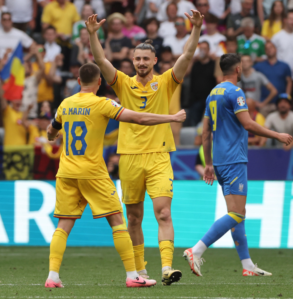 斯洛文尼亚小组第一,晋级欧锦赛强强对决 斯洛文尼亚小组第一,晋级欧锦赛强强对决