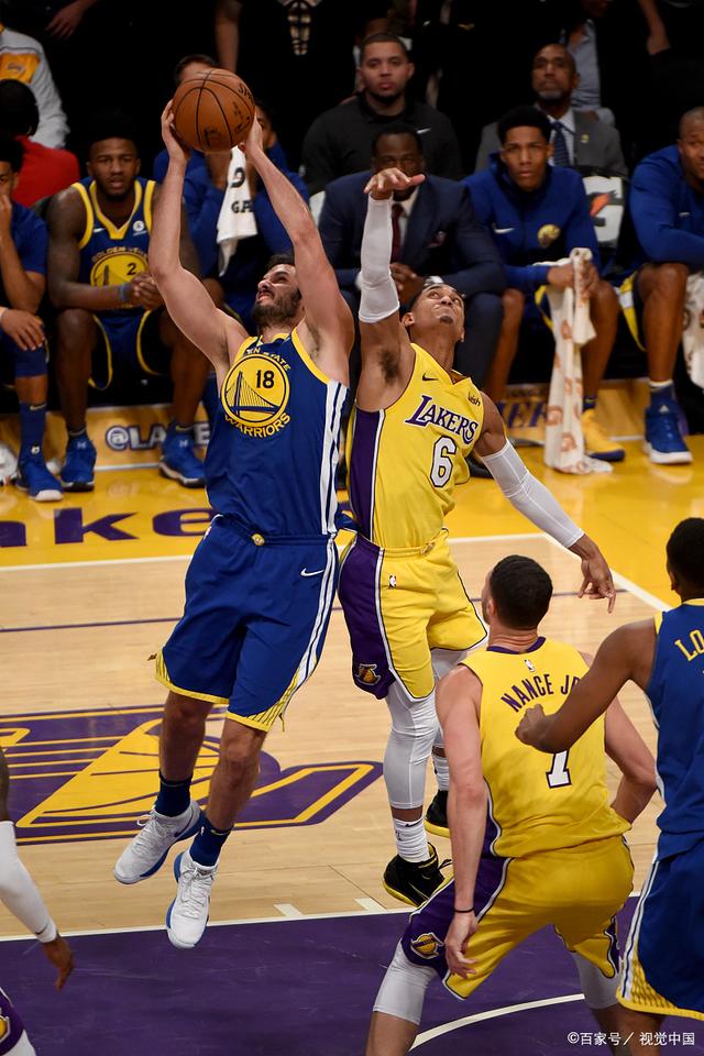 勇士核心持续发威，湖人水土不服
