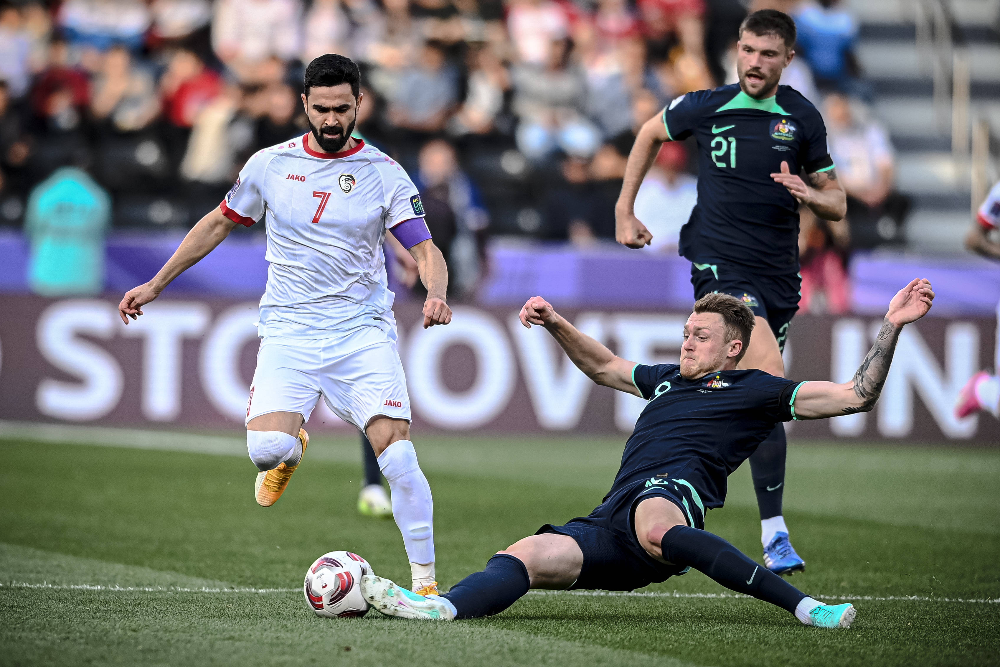 澳大利亚职业篮球联赛精彩对决开始,局势激烈 澳大利亚职业篮球联赛精彩对决开始,局势激烈