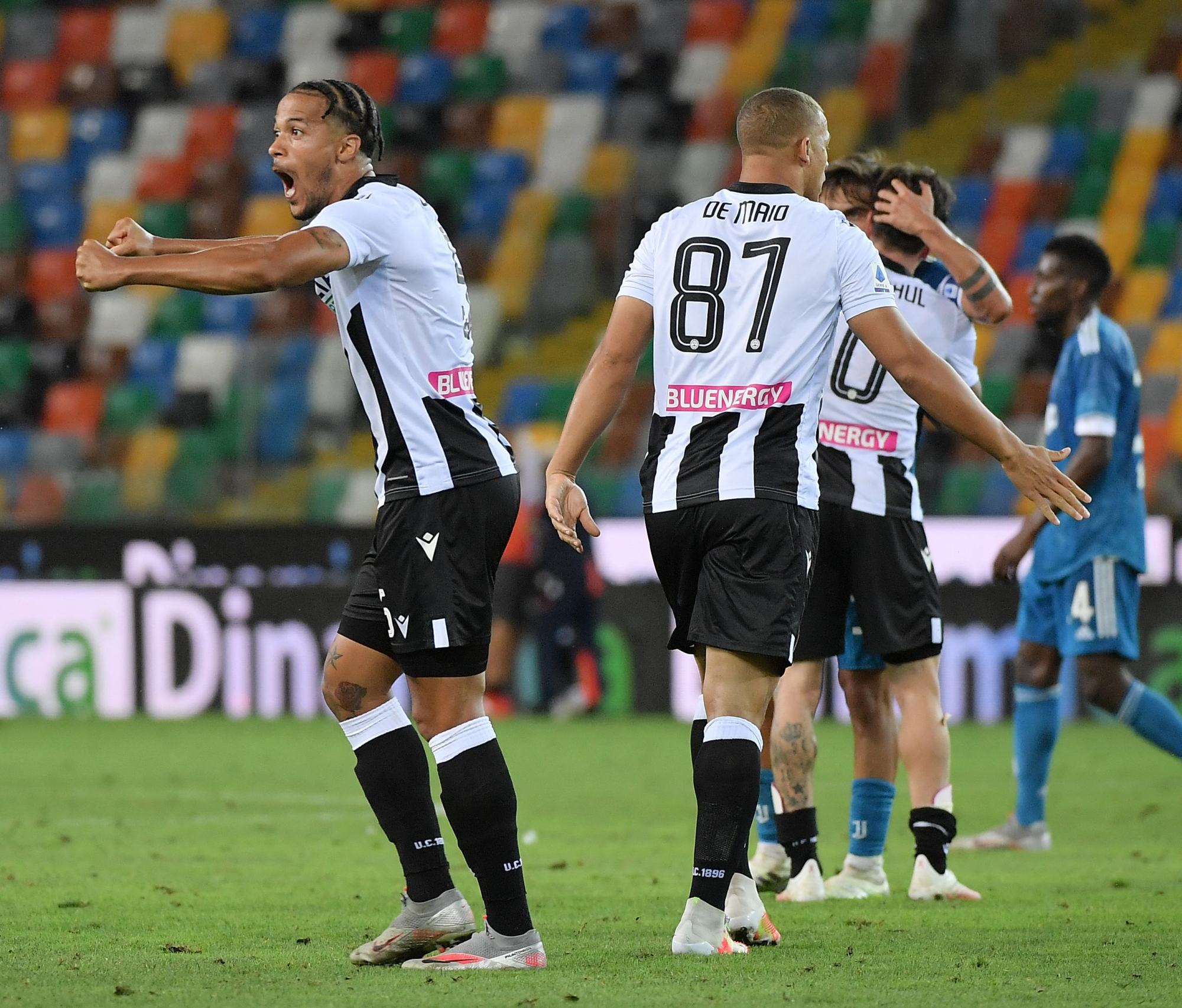 乌迪内斯客场逼平,积分榜无甚波动 乌迪内斯客场逼平,积分榜无甚波动