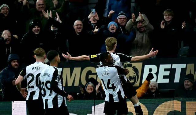 里德斯联在客场力挫对手,英超升级希望大增 里德斯联在客场力挫对手,英超升级希望大增