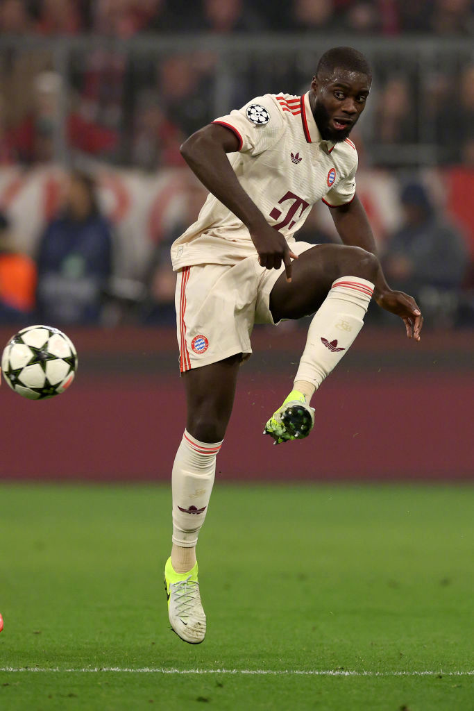 拜仁慕尼黑连续十轮不败,领先优势扩大至九分 拜仁慕尼黑连续十轮不败,领先优势扩大至九分