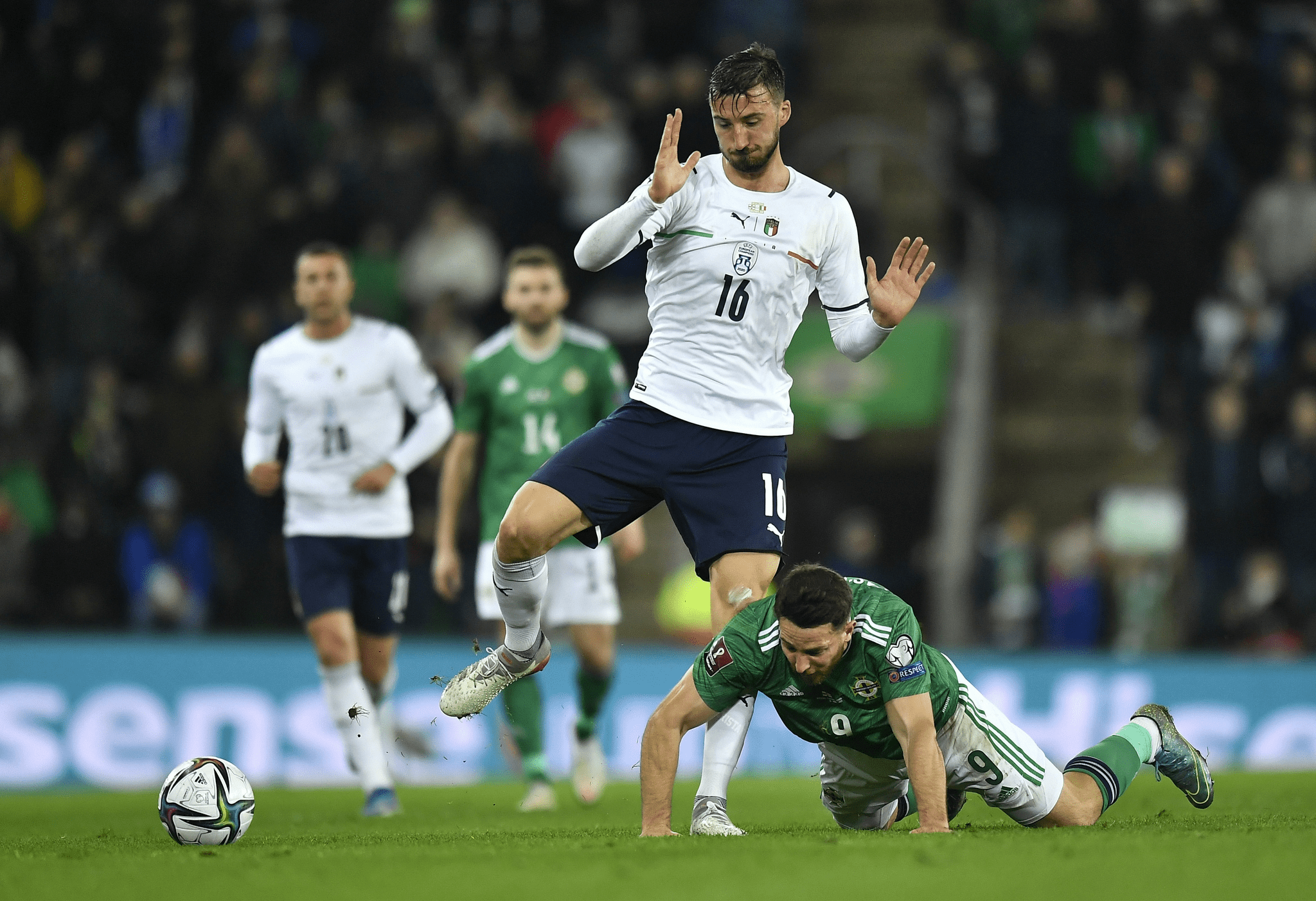 芬兰客场小胜波黑,晋级前景依然渺茫 芬兰客场小胜波黑,晋级前景依然渺茫