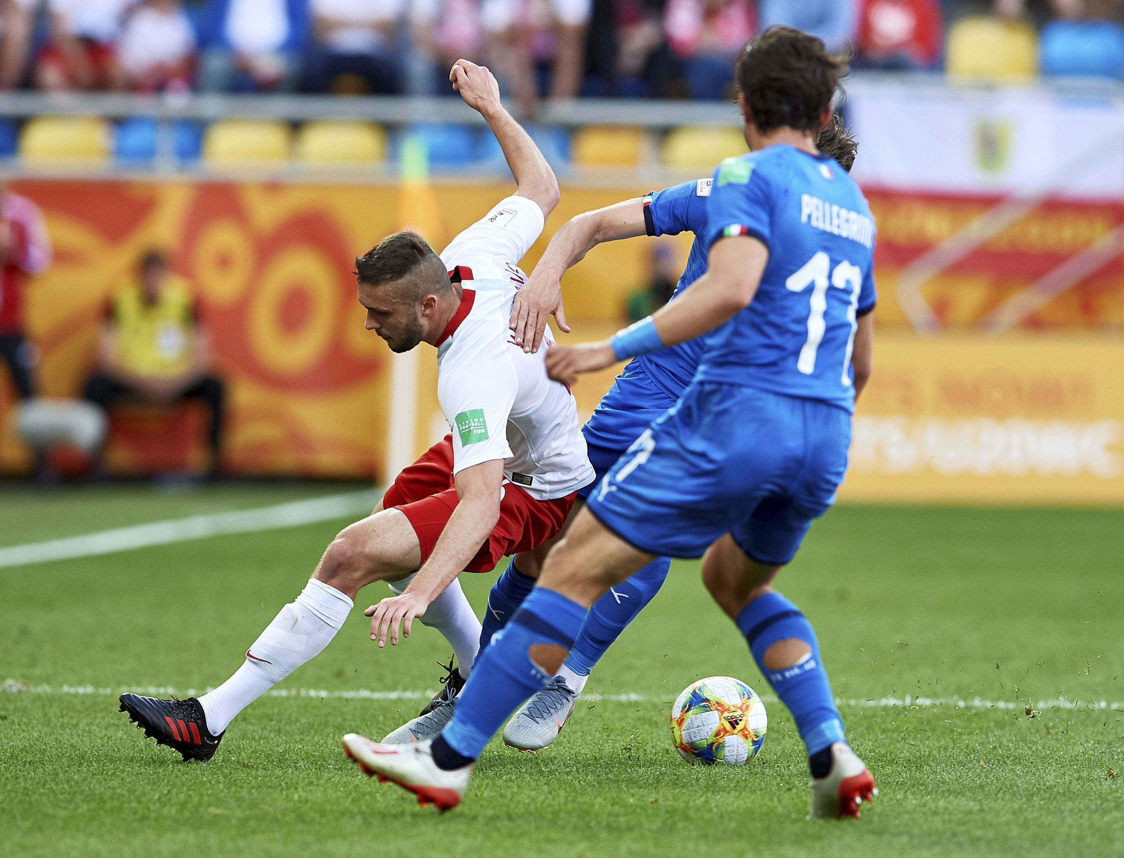 芬兰客场小胜波黑,晋级前景依然渺茫 芬兰客场小胜波黑,晋级前景依然渺茫