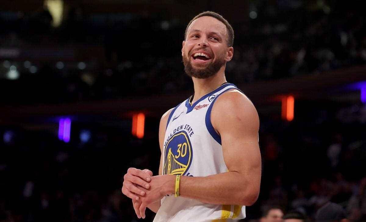 勇士队球员库里逐渐恢复状态 勇士队球员库里逐渐恢复状态