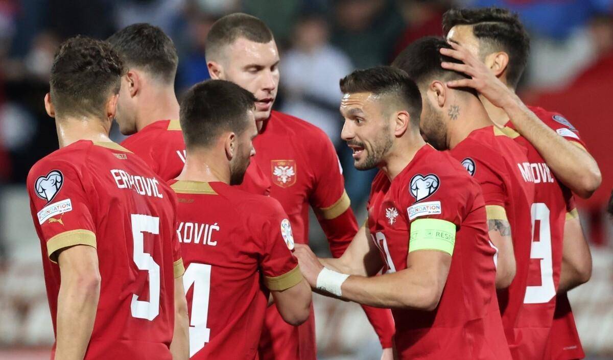 以色列国家队表现不俗,晋级欧洲杯预选赛决赛头把交椅 以色列国家队表现不俗,晋级欧洲杯预选赛决赛头把交椅