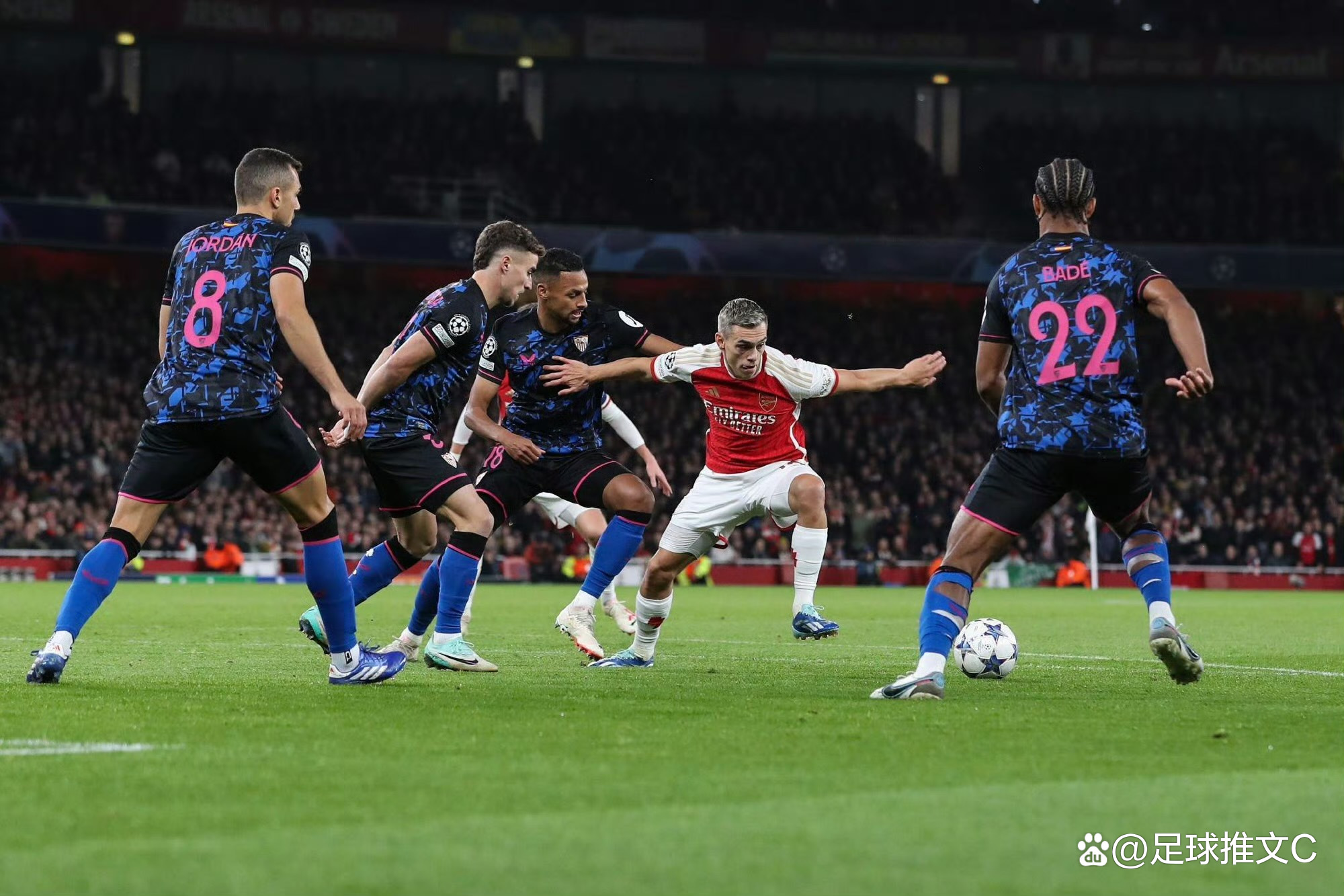 伯恩利战平,阿森纳主场告捷 伯恩利战平,阿森纳主场告捷