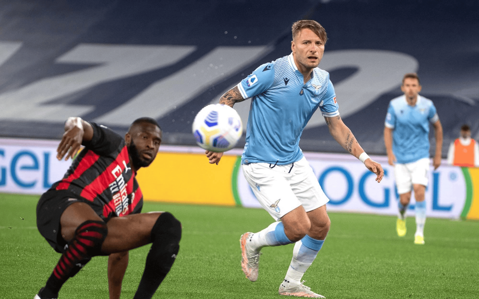 直布罗陀队在主场比赛中全力以赴,最终取得胜利 直布罗陀队在主场比赛中全力以赴,最终取得胜利