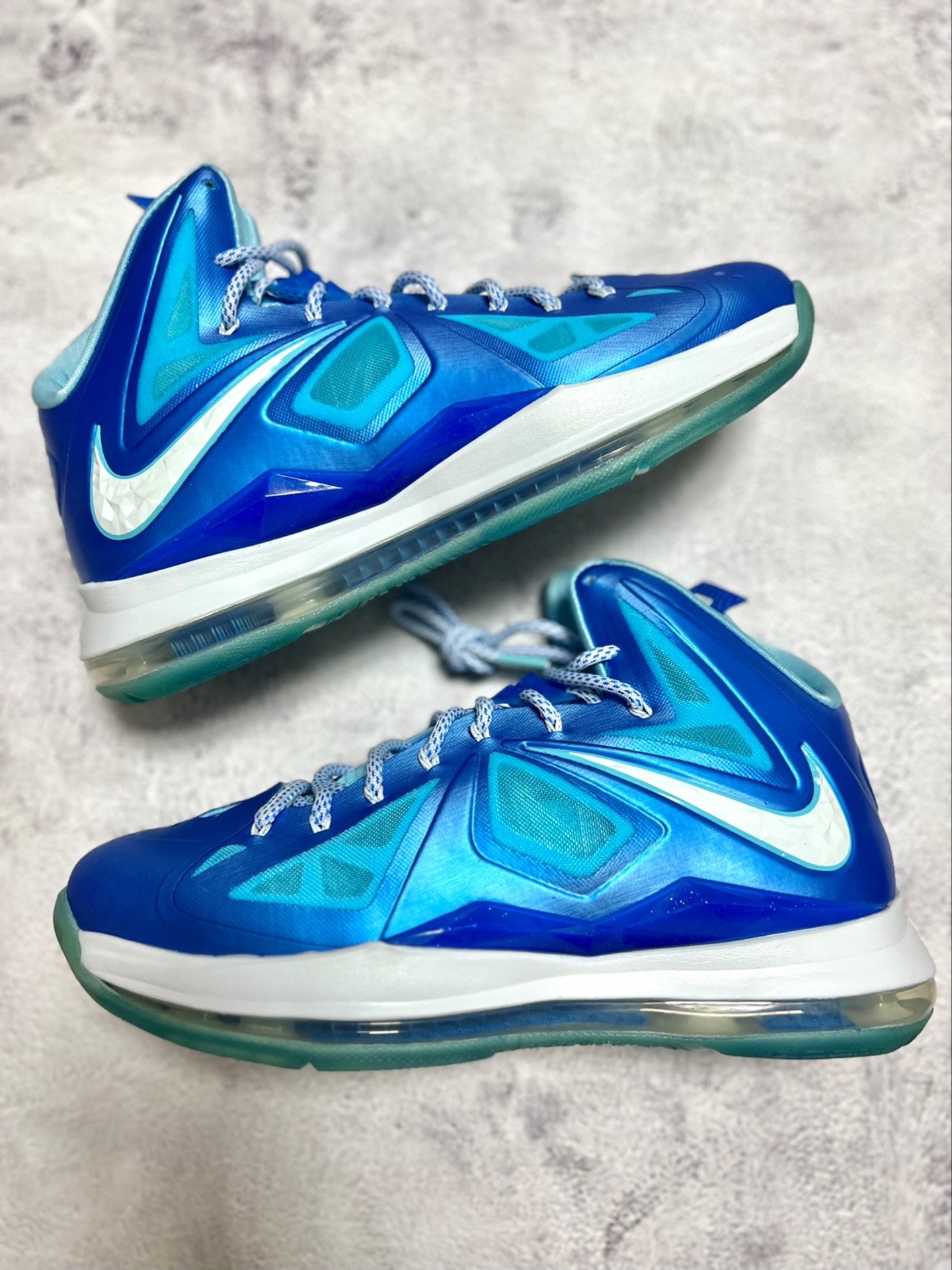 勒布朗-詹姆斯年度球鞋新品发布 勒布朗-詹姆斯年度球鞋新品发布