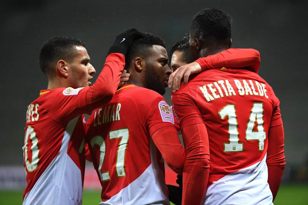 星空体育app-AC米兰客场战胜维罗纳,保持领先位置