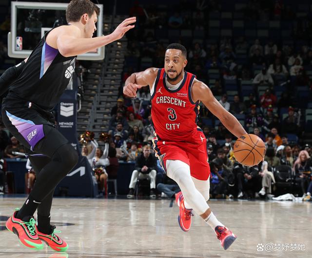 爵士队遭遇困境,战绩一落千丈 爵士队遭遇困境,战绩一落千丈