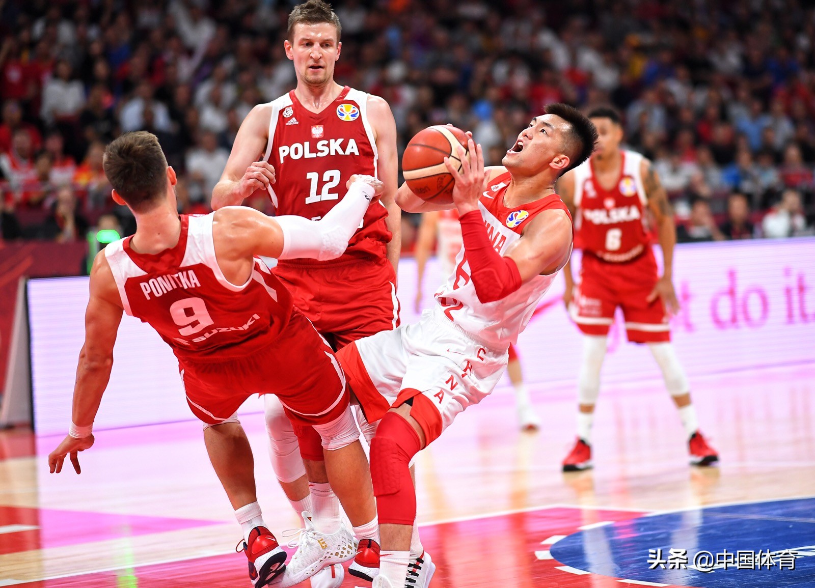 骑士惜败活塞,世界杯上海时刻刘德波现身 骑士惜败活塞,世界杯上海时刻刘德波现身