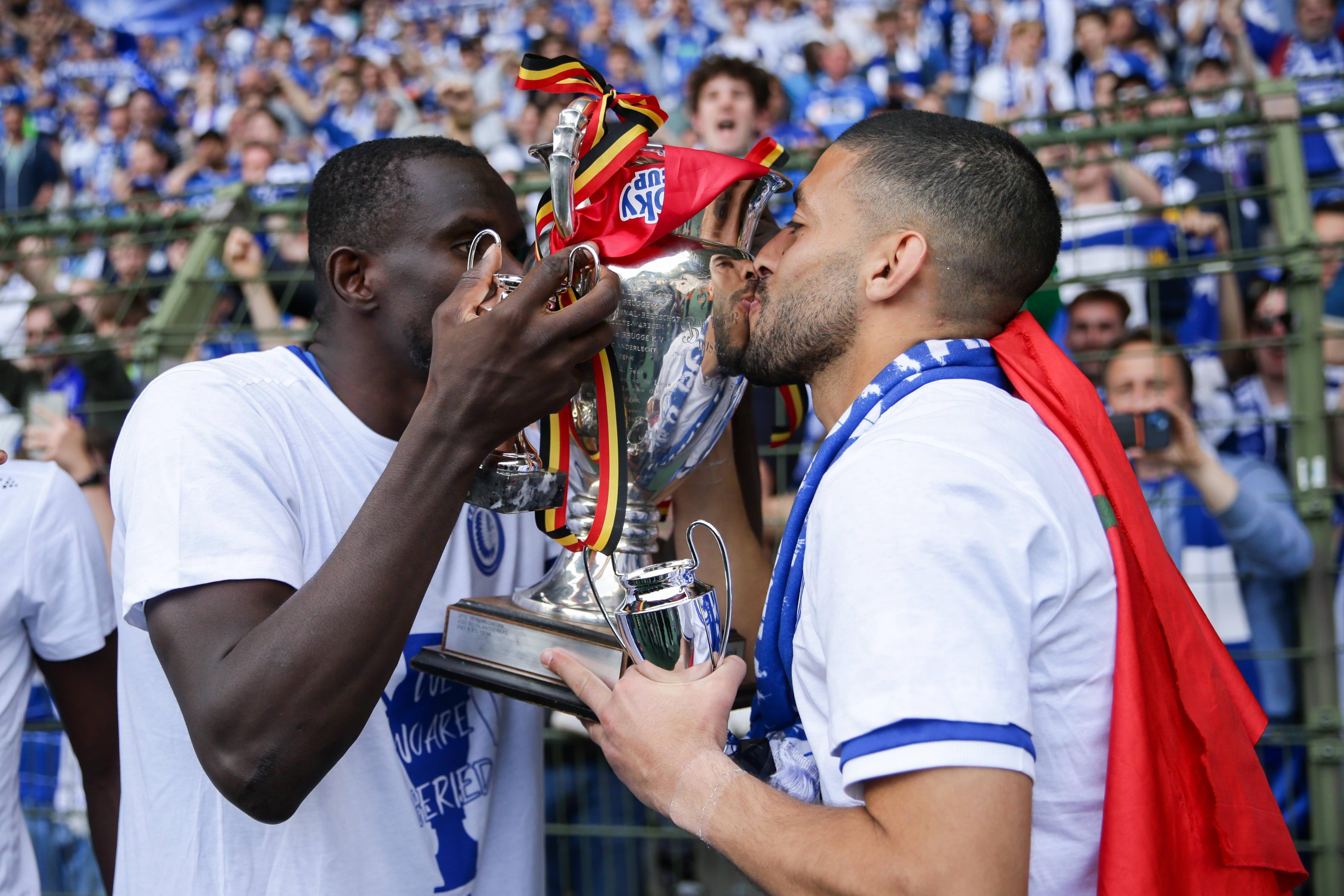 比利时队在比赛中表现出色,获得胜利 比利时队在比赛中表现出色,获得胜利