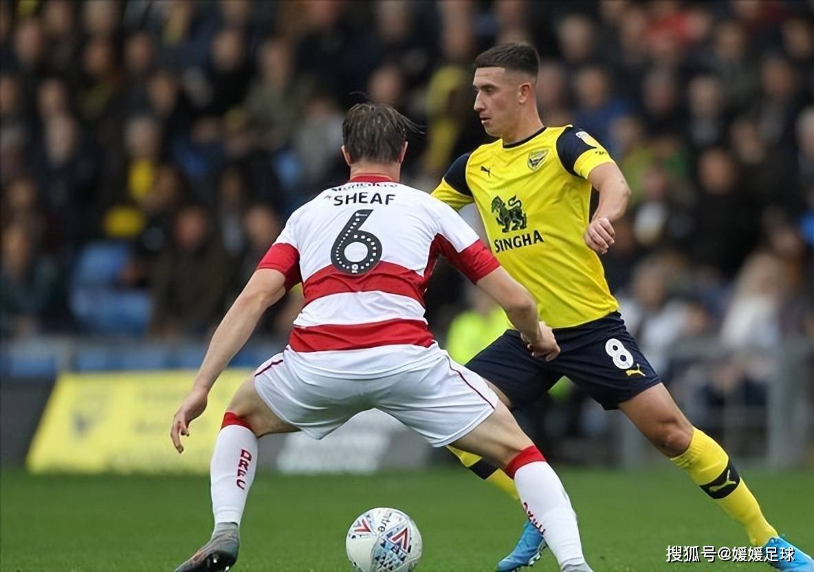 斯旺西前锋连续进球,球队稳步上升 斯旺西前锋连续进球,球队稳步上升