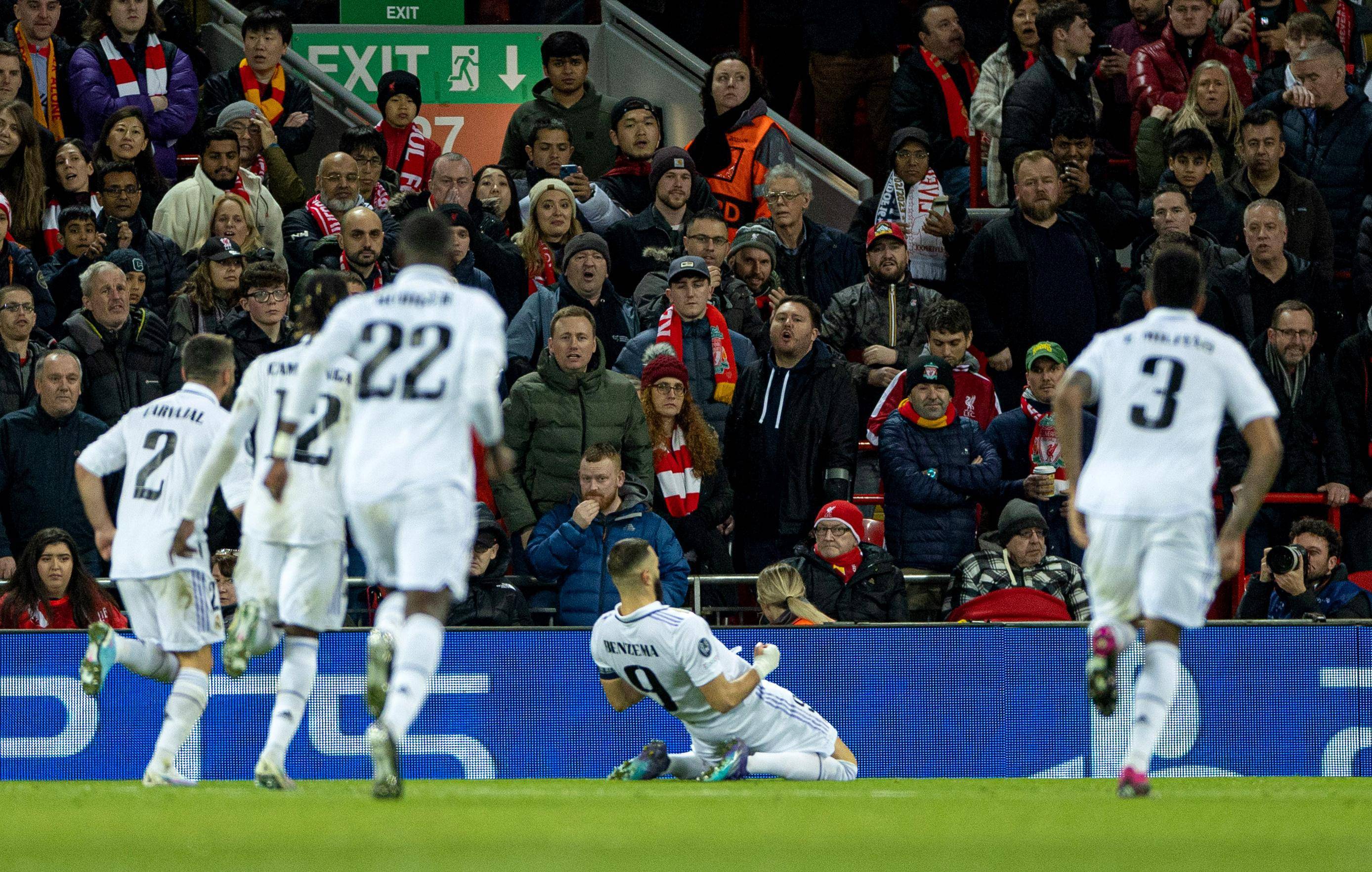 皇马负于利物浦,卫冕希望破灭 皇马负于利物浦,卫冕希望破灭