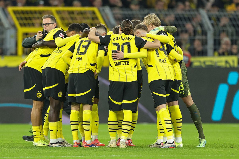 多特蒙德取胜在望,主教练寄希望于球队前进 多特蒙德取胜在望,主教练寄希望于球队前进