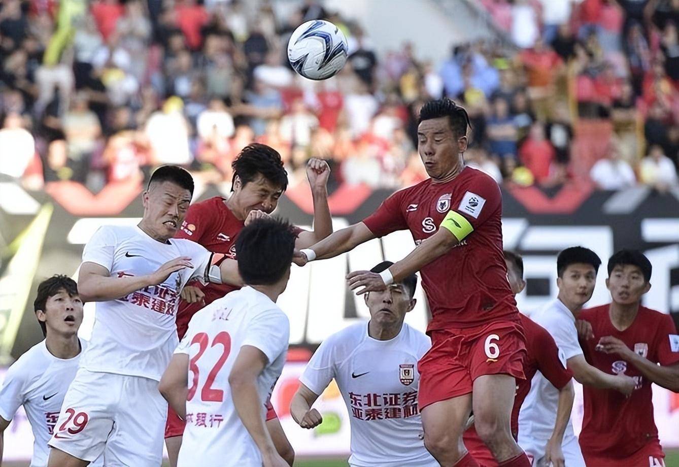 沪上两强对决:申花击败上港 沪上两强对决:申花击败上港