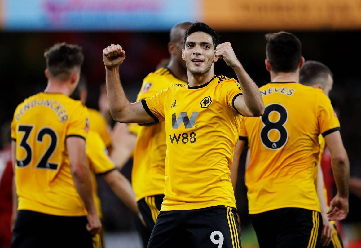 狼队主场平局,难分高下未能获胜 狼队主场平局,难分高下未能获胜