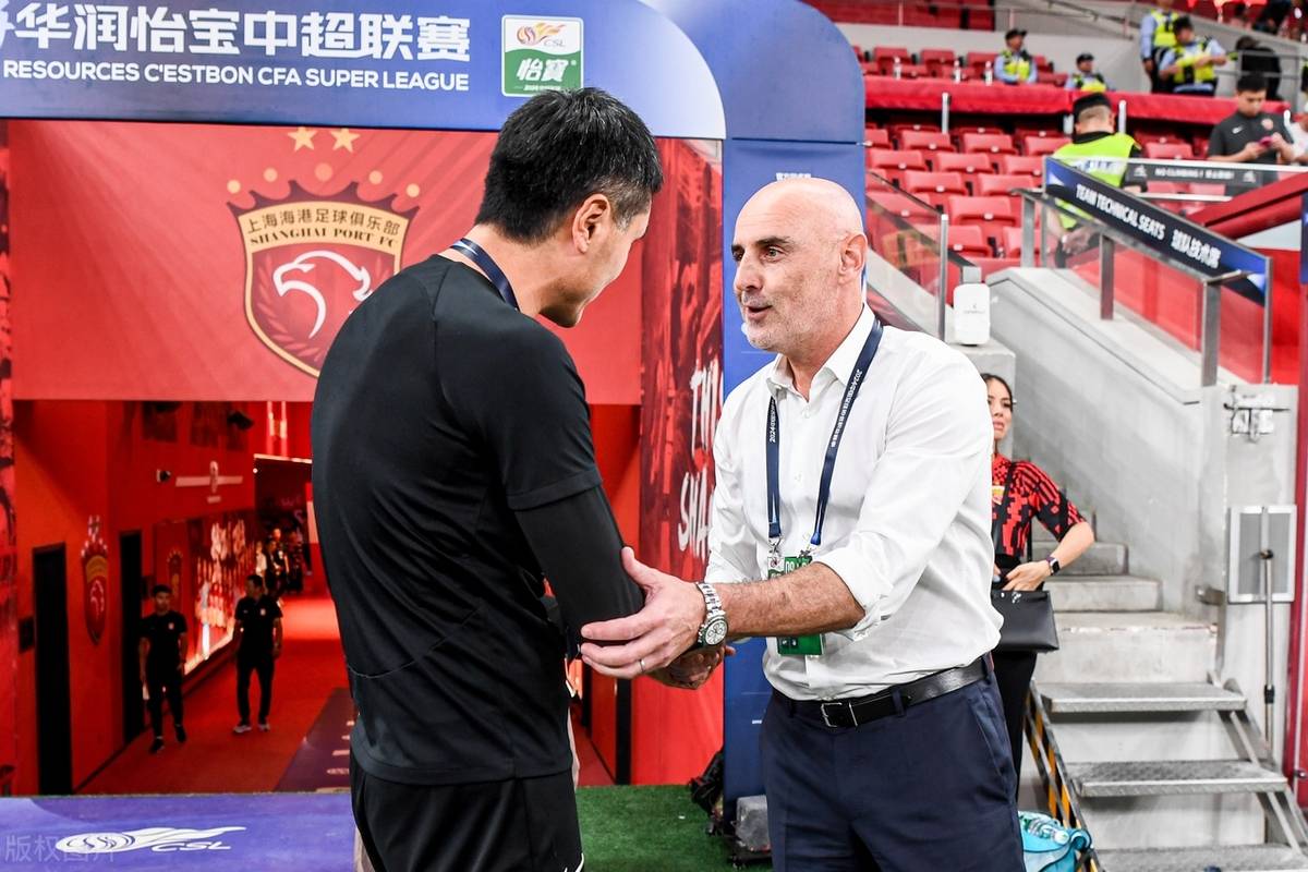 上港全力备战,卫冕之路依旧坎坷! 上港全力备战,卫冕之路依旧坎坷!