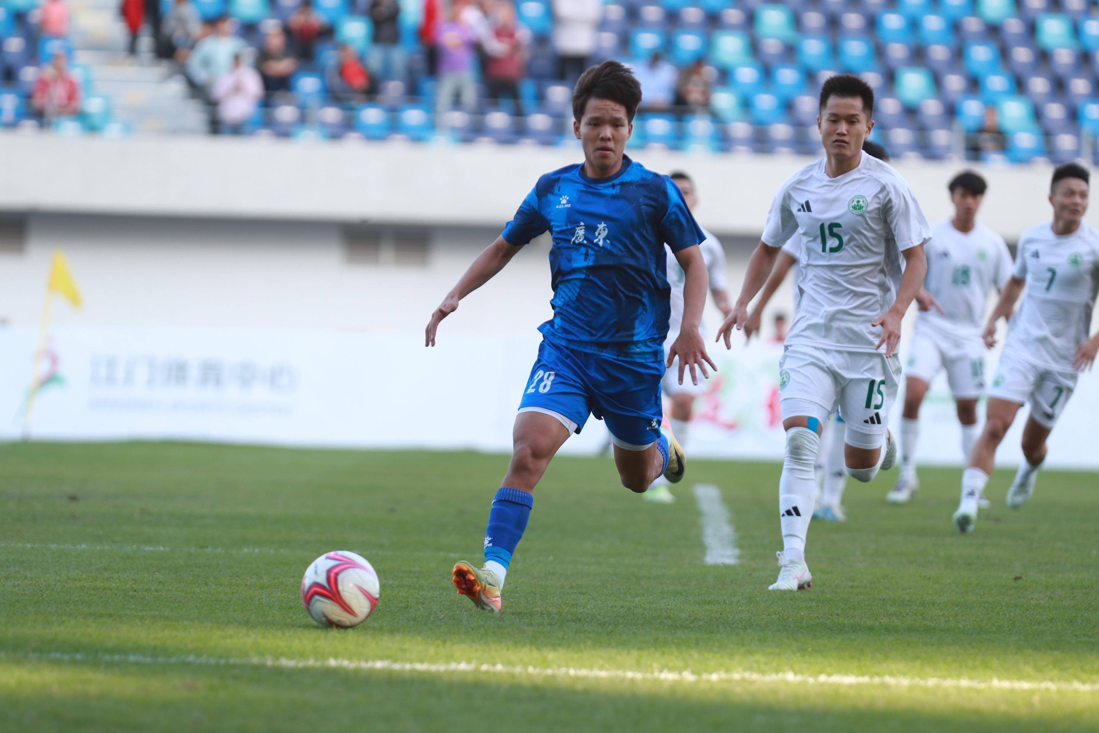 广东队阵容稳定,信心满满备战下一场比赛 广东队阵容稳定,信心满满备战下一场比赛