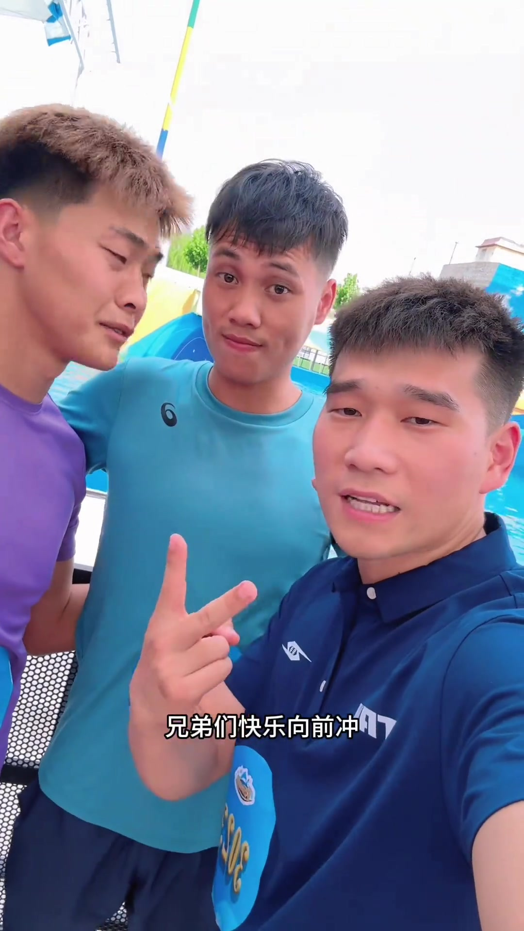 田径健儿们勇往直前,冠军即将揭晓 田径健儿们勇往直前,冠军即将揭晓