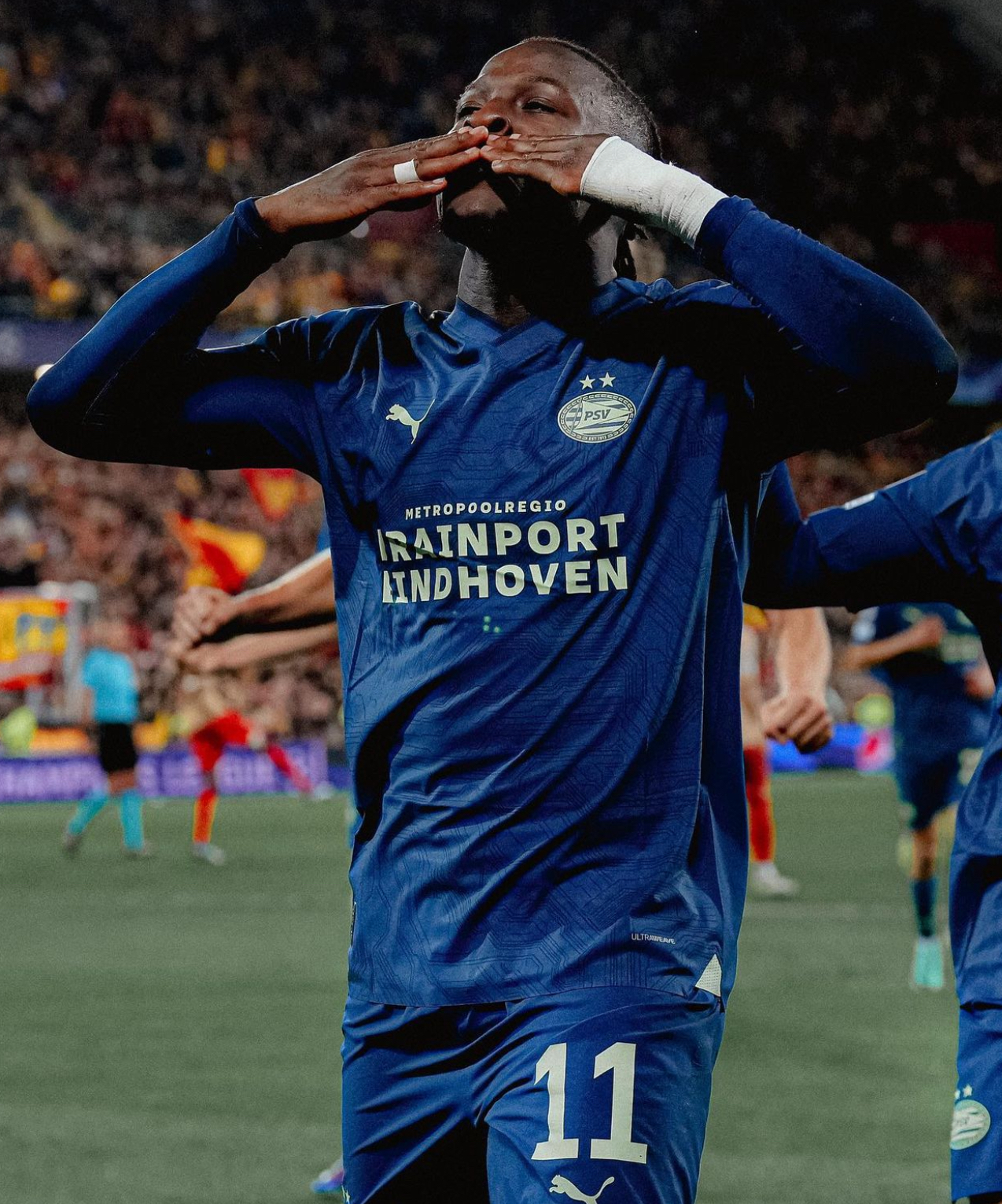 AC米兰中场巴卡约科因伤休战数周 AC米兰中场巴卡约科因伤休战数周