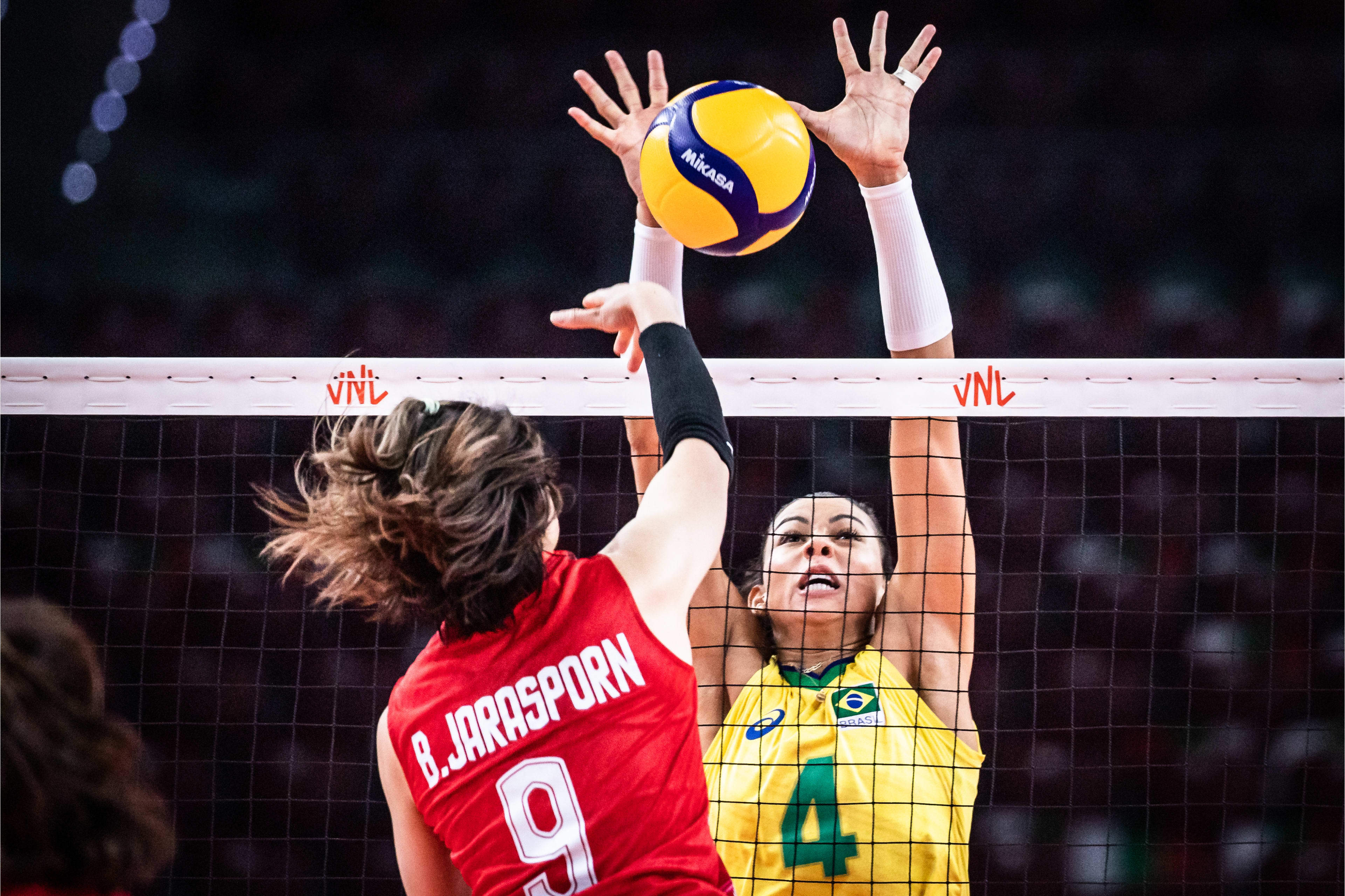 球风扭转乾坤,赢得晋级机会 球风扭转乾坤,赢得晋级机会