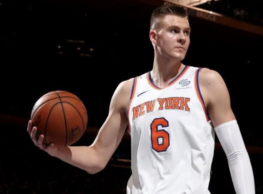 尼克斯一枝独秀,新赛季期待值不断提升 尼克斯一枝独秀,新赛季期待值不断提升