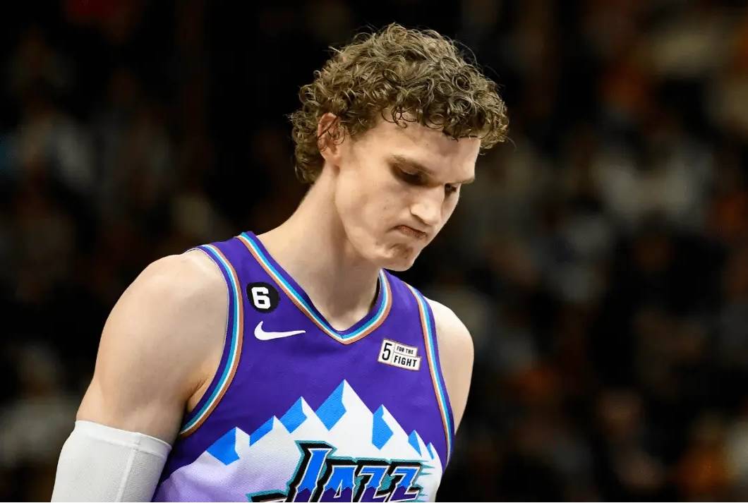 爵士球员公开表态要求交易,引发震动 爵士球员公开表态要求交易,引发震动