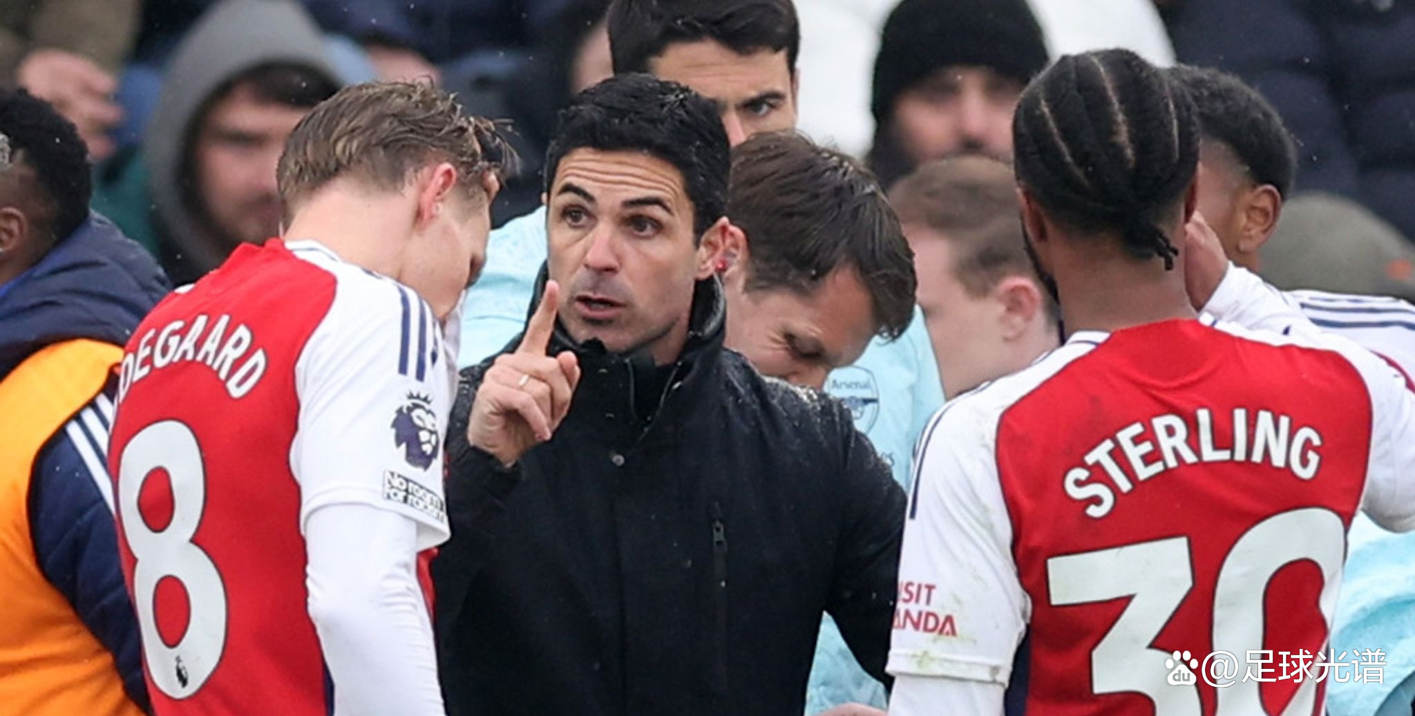 利物浦客场轻取对手,继续紧咬冠军位置 利物浦客场轻取对手,继续紧咬冠军位置