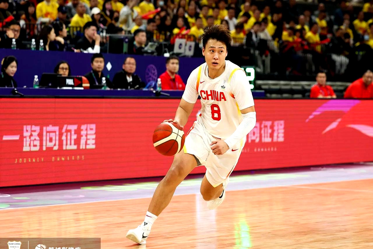 尼斯新赛季开门红,目标积分榜冠军前途光明 尼斯新赛季开门红,目标积分榜冠军前途光明