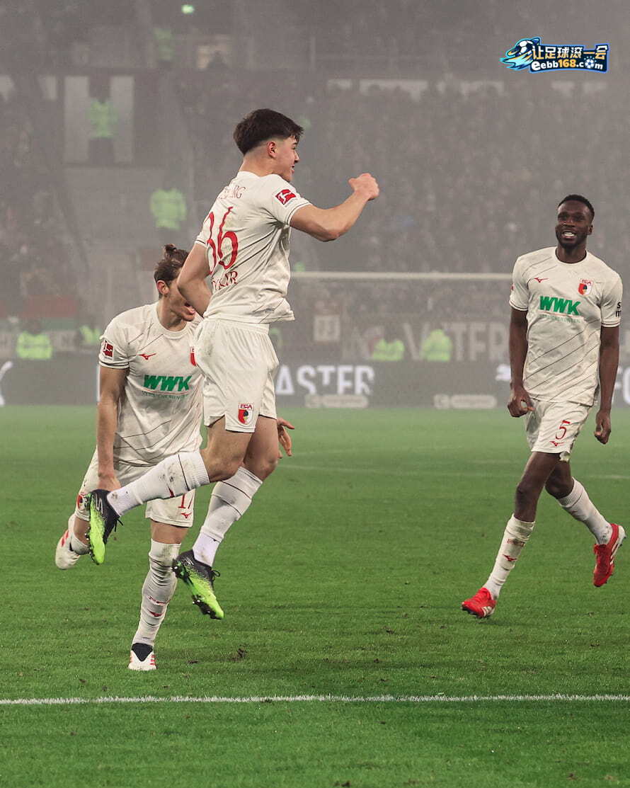 战术变化频现,球队备战新一轮较量 战术变化频现,球队备战新一轮较量