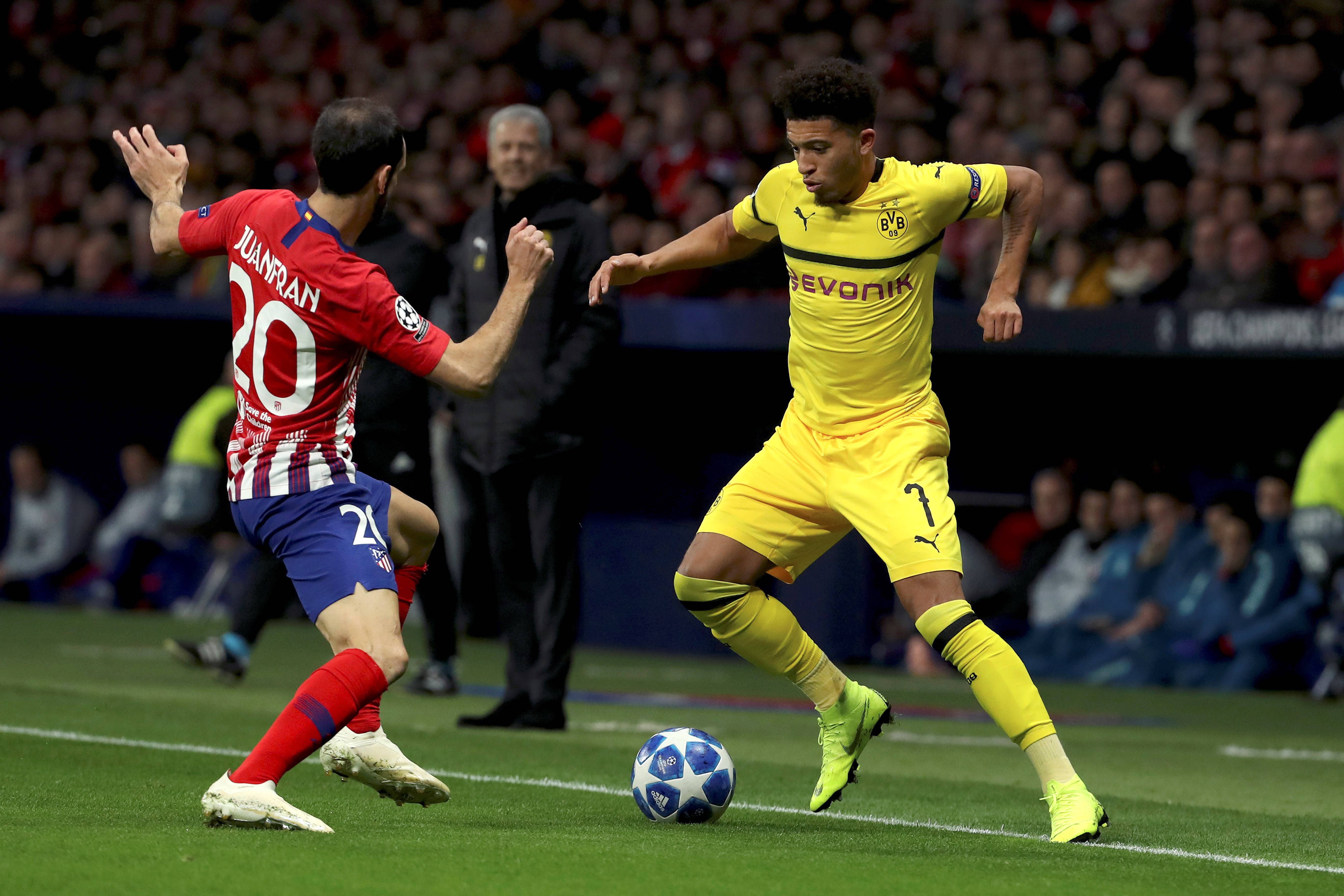 战术变化频现,球队备战新一轮较量 战术变化频现,球队备战新一轮较量