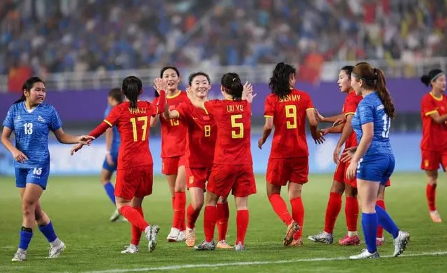 中国女足表现出色,轻松赢得对手 中国女足表现出色,轻松赢得对手