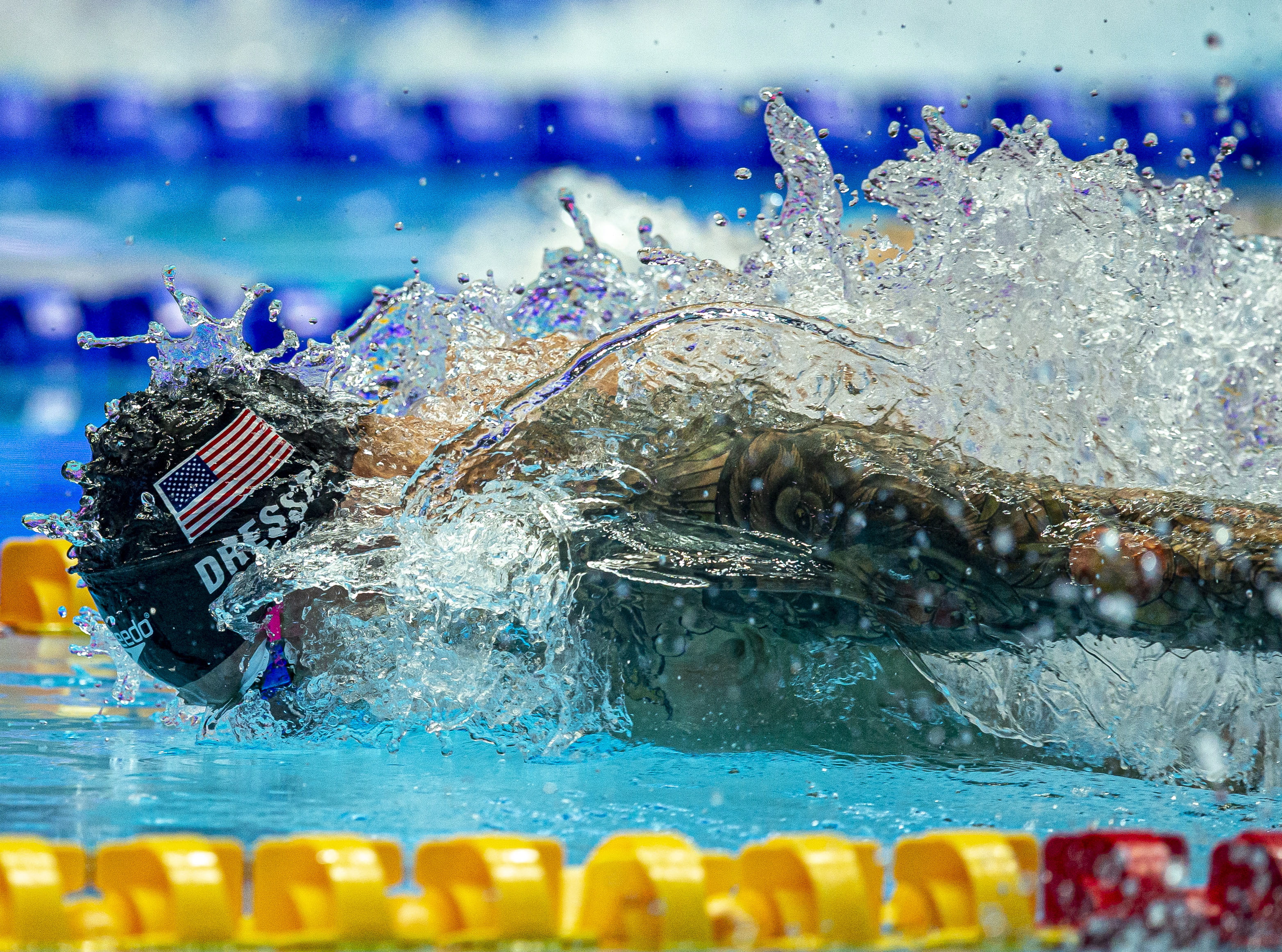摩洛哥游泳选手在短距离项目中表现优异 摩洛哥游泳选手在短距离项目中表现优异