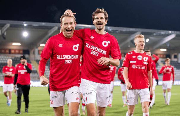 史都芬阿治主场告捷,成功守护主场保级成功 史都芬阿治主场告捷,成功守护主场保级成功