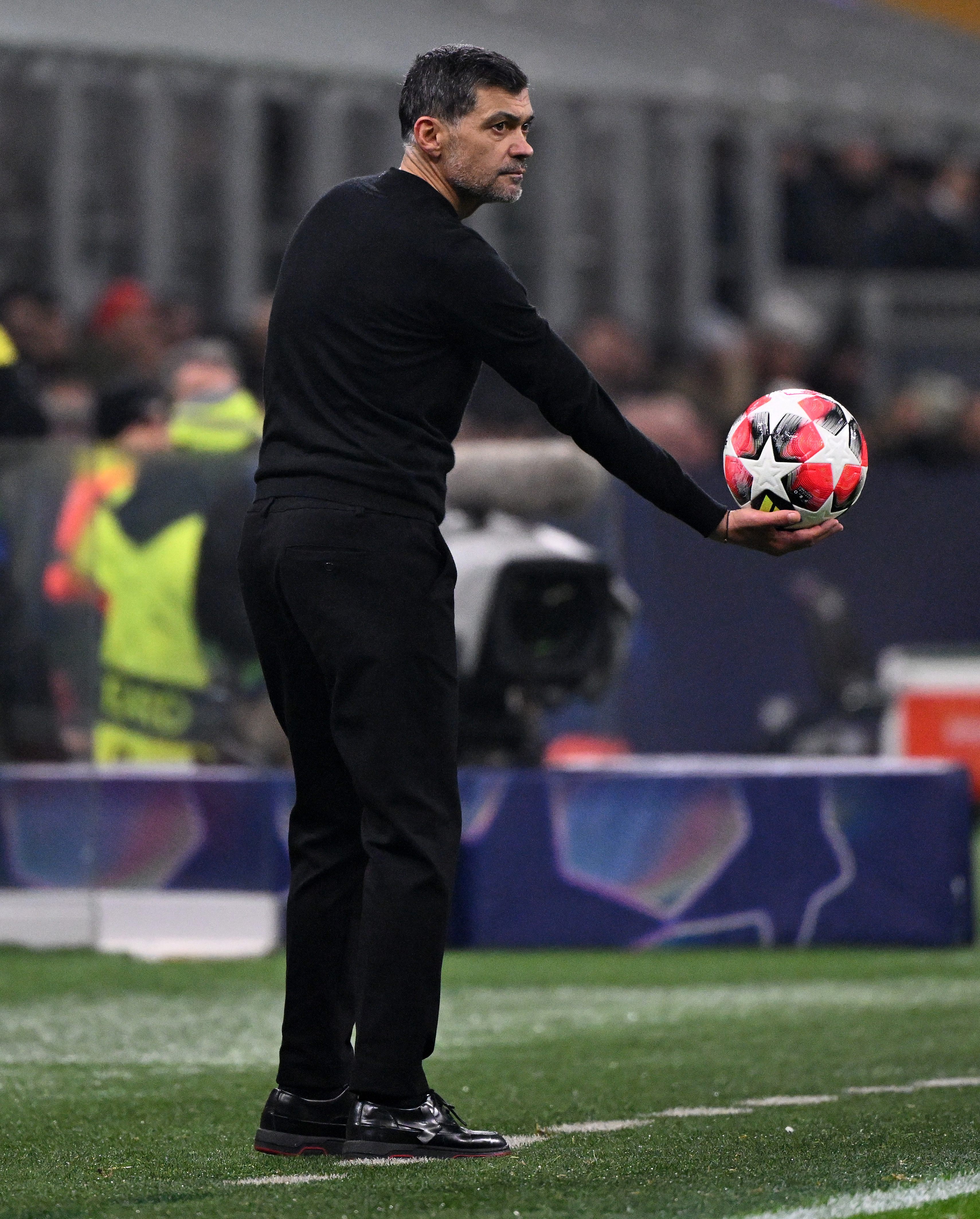 赫罗纳主场艰难获胜,保持稳定 赫罗纳主场艰难获胜,保持稳定