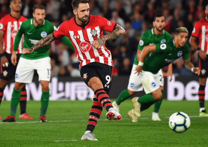 瓦伦西亚主场难求一胜,深陷降级区 瓦伦西亚主场难求一胜,深陷降级区