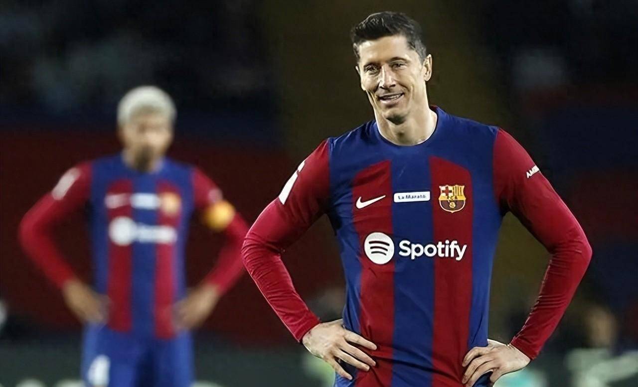 星空体育app-巴塞罗那遭遇困难，需化解危机挽回局面