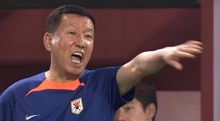 星空体育官方网站-中超比赛主帅解读背后心酸