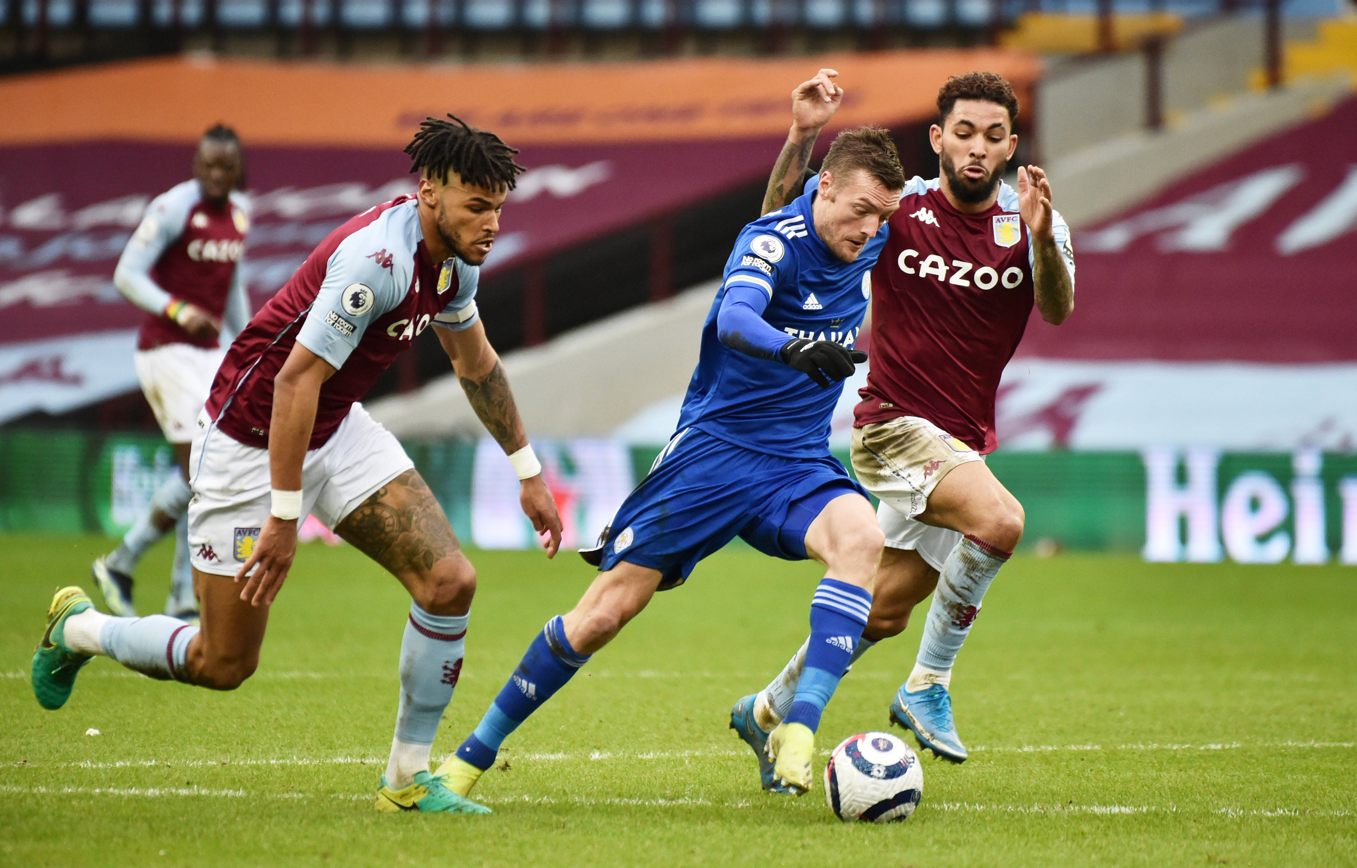 星空体育app-里尔足球俱乐部主场赢得关键胜利