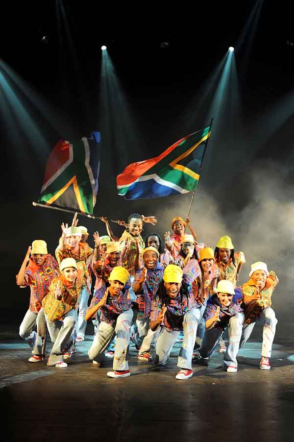 星空体育官网-坚持不懈非洲队球员顽强进取赢得胜利