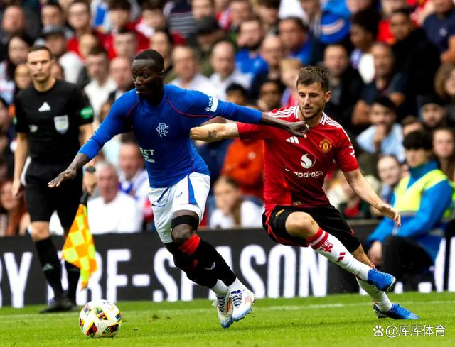 星空体育-曼联在关键比赛中取得胜利