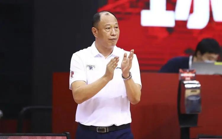 星空体育官方网站-吉林队主场失利,球队需迅速调整状态备战下一场